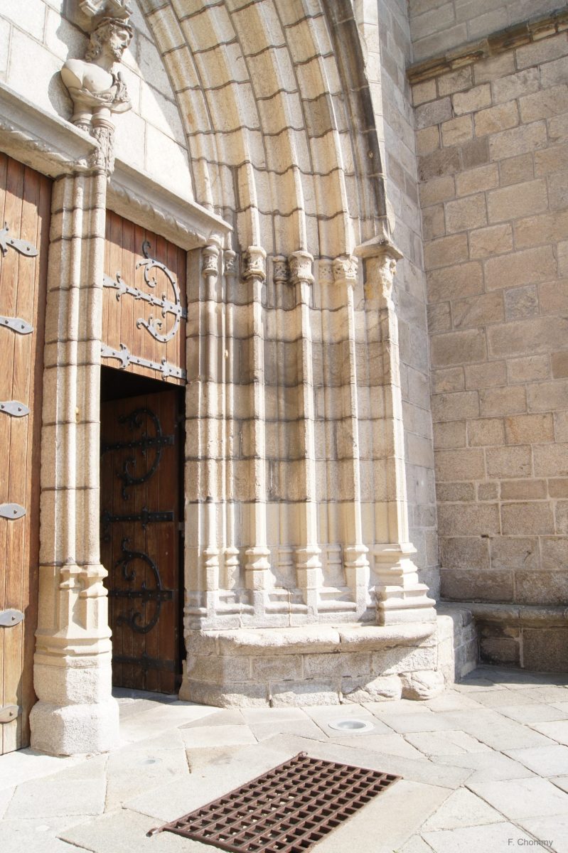 Sous l’église Saint-Jean d’Ambert,  « La souterraine »
