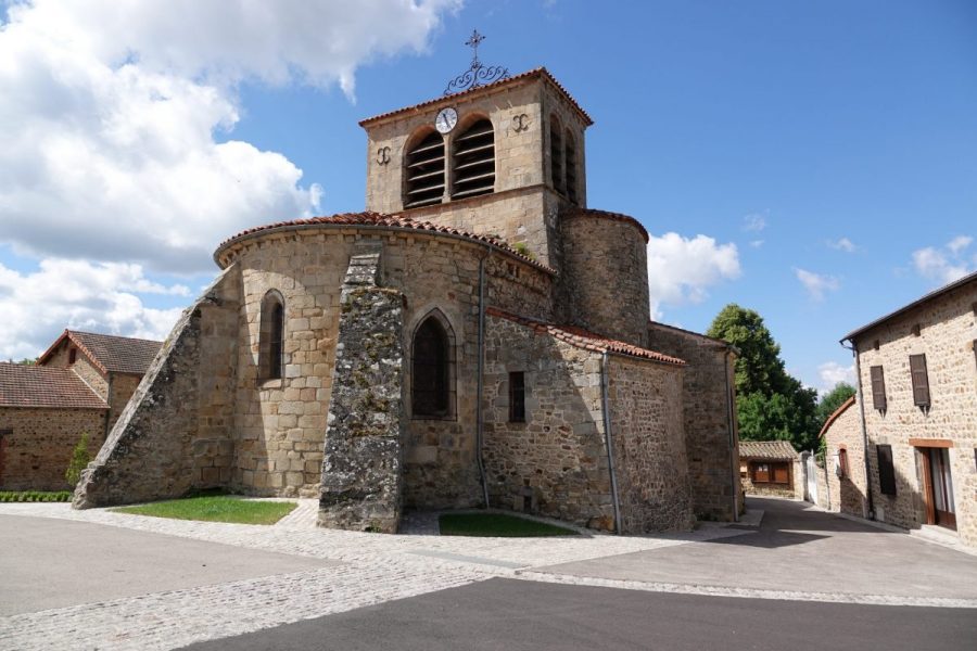 Chassignolles Eglise ND Chevet à contreforts Façade Nord Clocher (photo F. Burg)