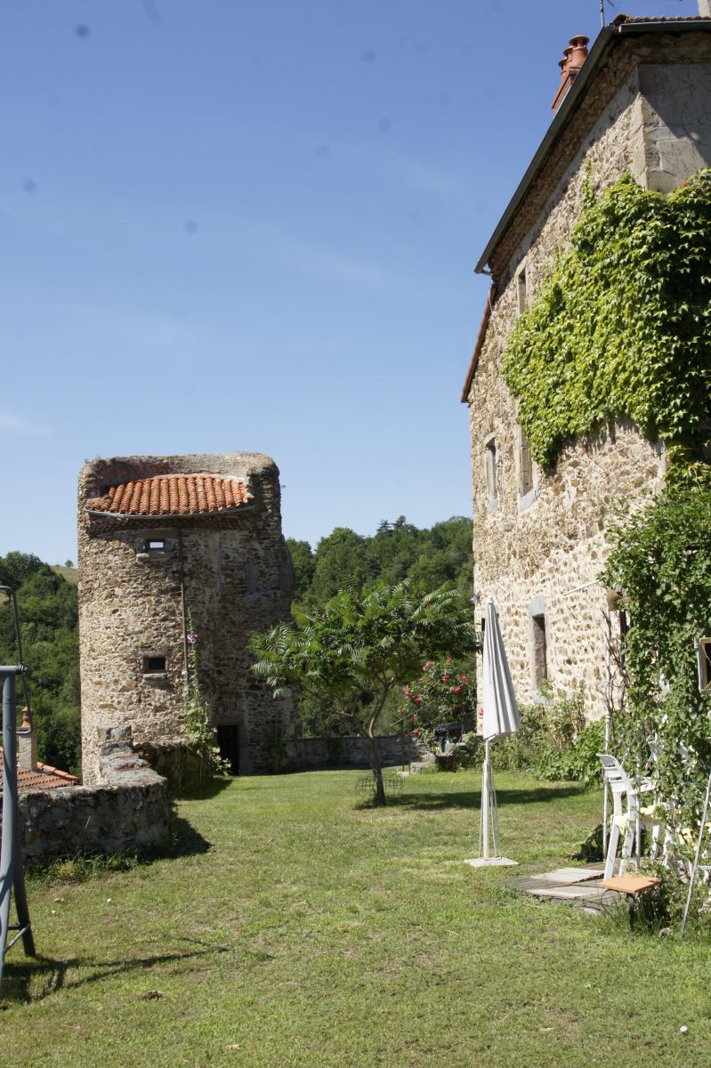 Auzon. Château (photo F. Chommy)