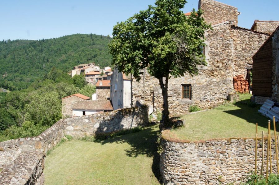 Auzon. Château (photo F. Chommy)