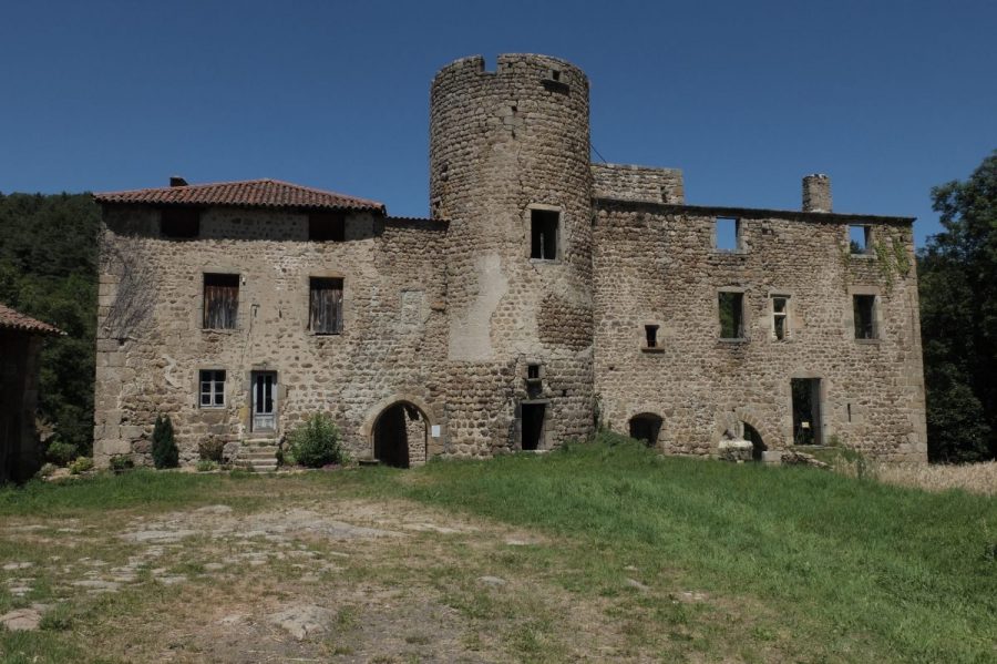 Château du Rousset - Margerie-Chantagret (photo F. Burg - Grahlf)
