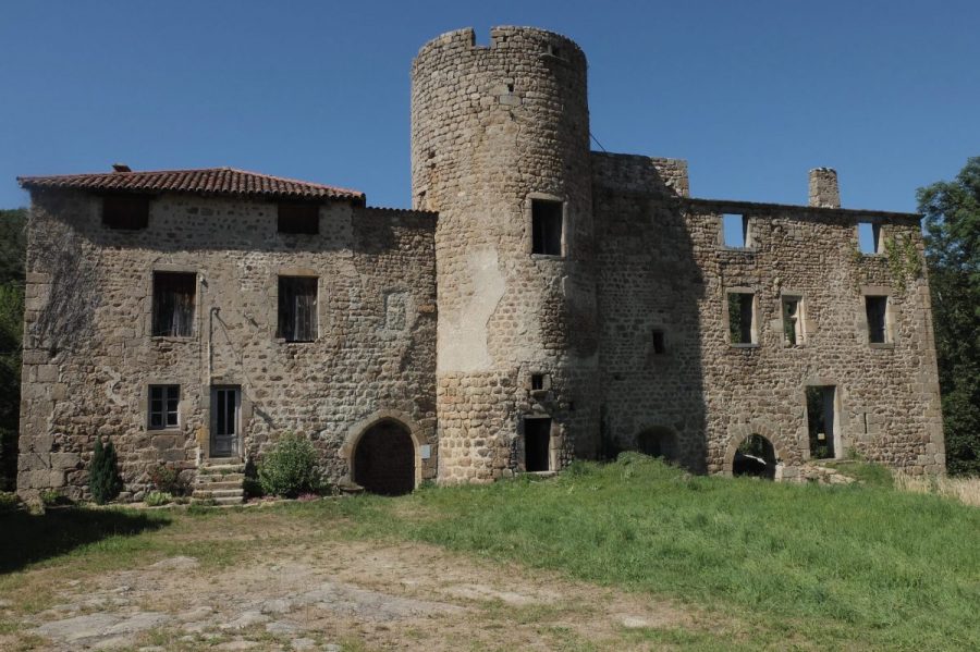 Château du Rousset - Margerie-Chantagret (photo F. Burg - Grahlf)