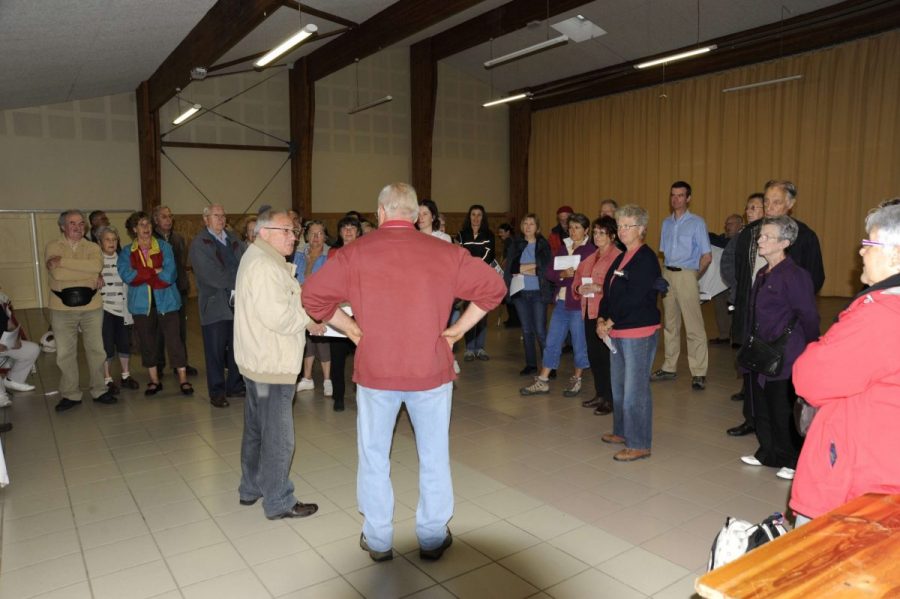 Chaumont le Bourg. Présentation de la sortie (photo G. Berton-Grahlf)