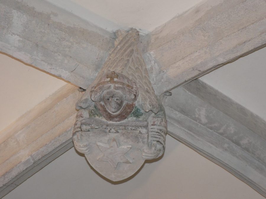 Sauxillanges. Clé de voûte Chapelle ND du Bois (photo F. Burg-Grahlf)