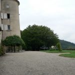 Château du Lac. Flanquement circulaire d'angle Sud-Est accolé au logis (photo F. Burg)