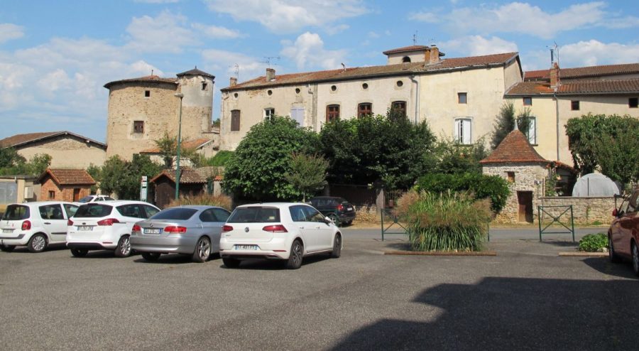 L'ancien prieuré de Ris (photo F. Chommy. Grahlf)