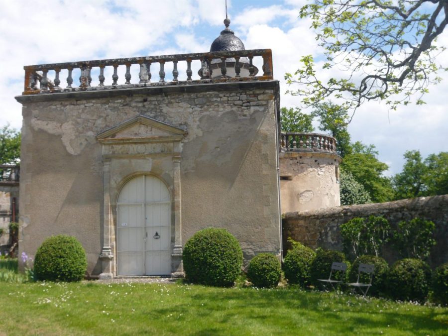 La Barge : la chapelle (XVIè siècle ) du château (photo F. Robert)