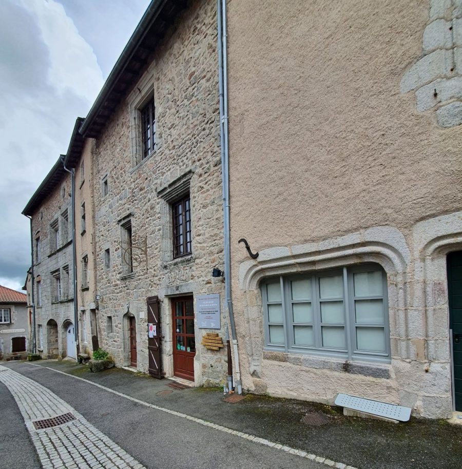 Cervières : le musée des Grenadières, rue marchande (photo Grahlf/P. Terras)