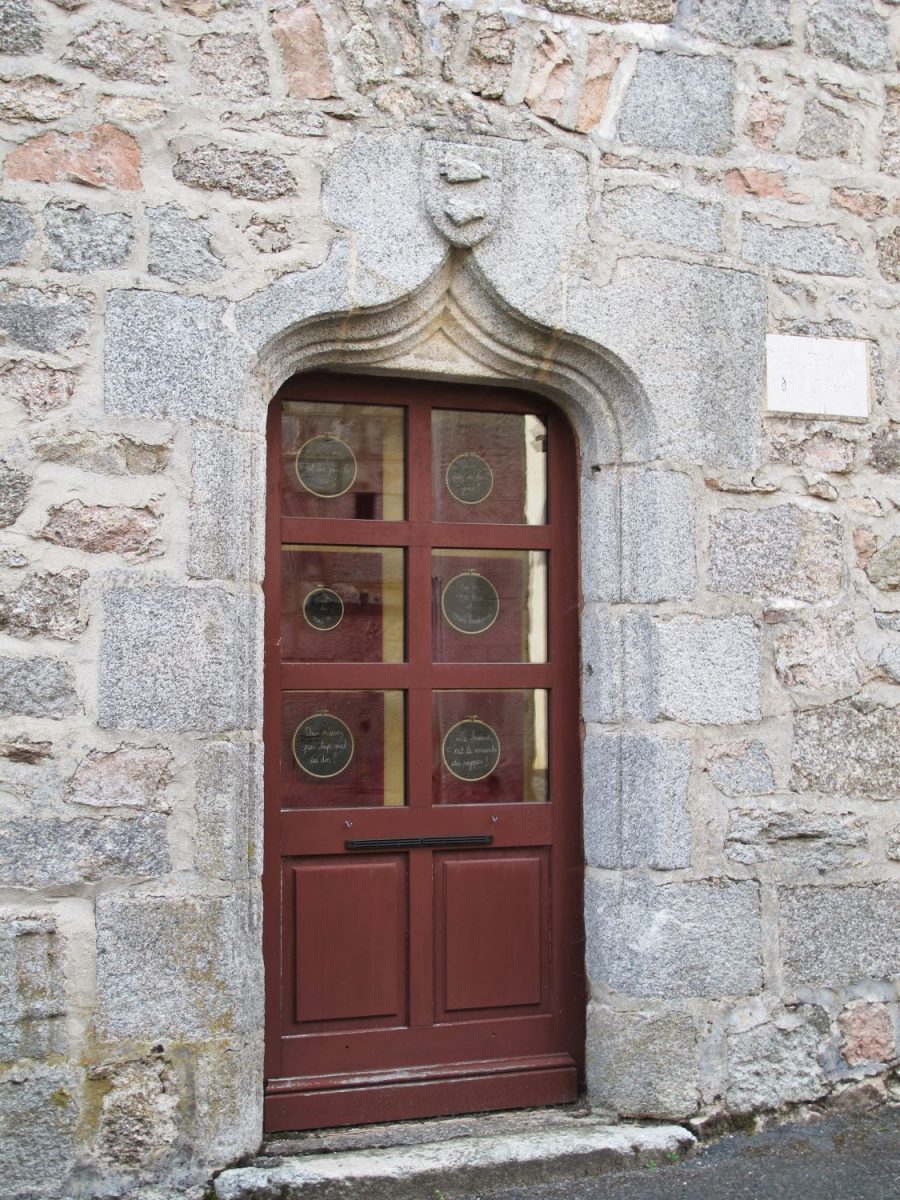 Cervières : maison du vieux bourg (photo Grahlf/Fr. Chommy)