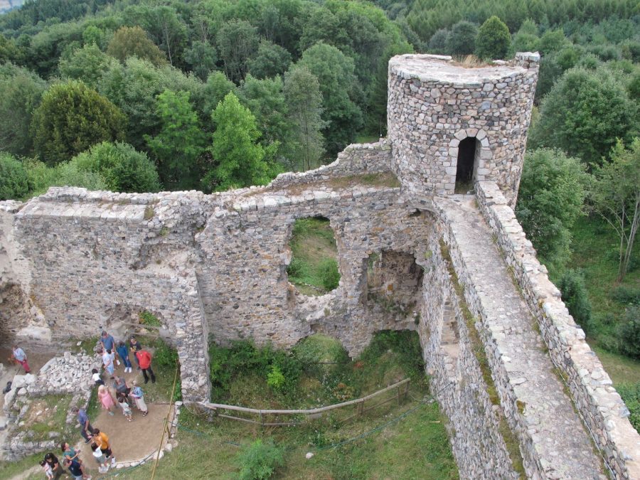 Château des Cornes d'Urfé : la "Petite Tour" (photo Grahlf/F. Chommy)