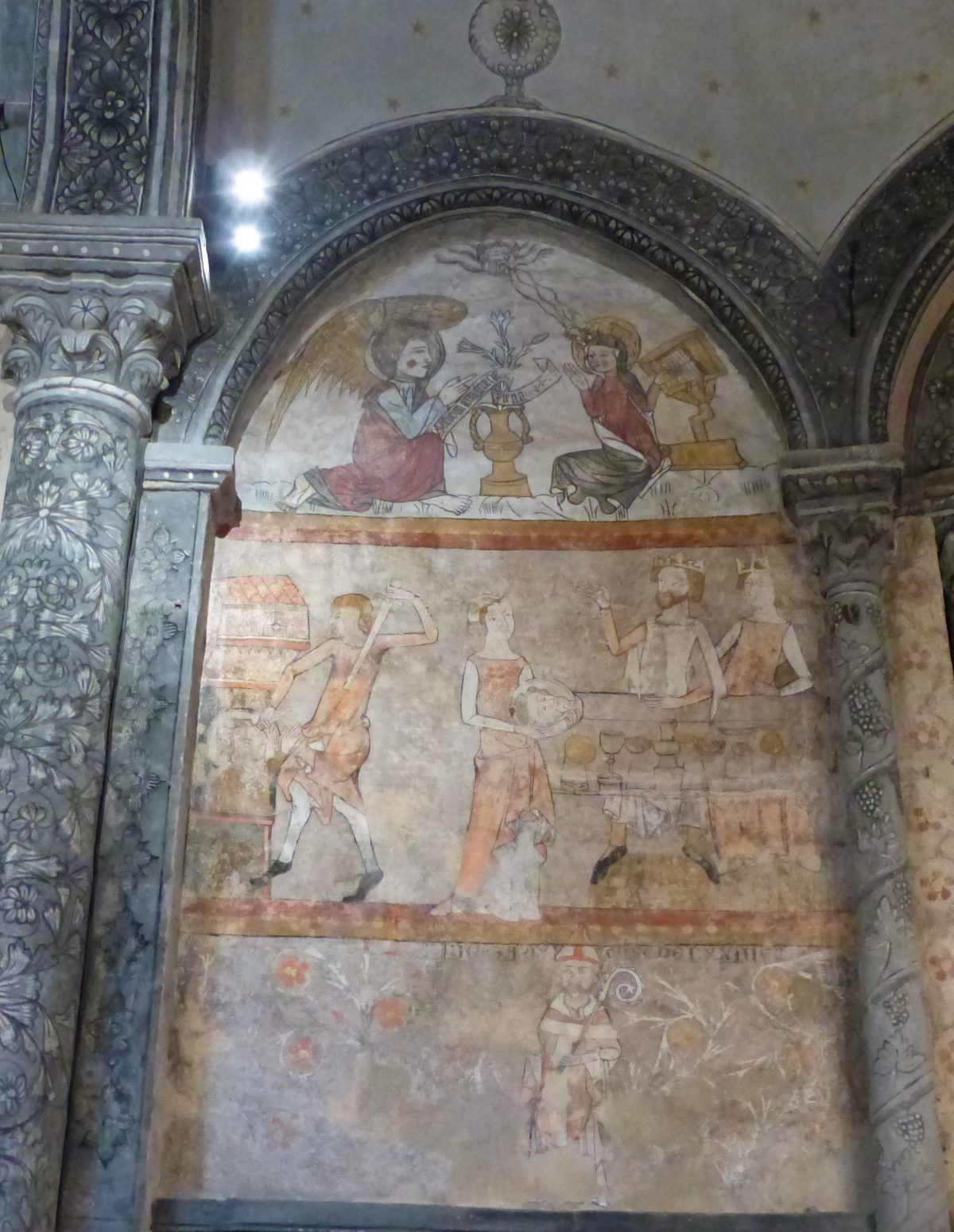 Azérat. Eglise St Jean Baptiste. Peinture représentant la décollation de St Jean et l'Annonciation (photo Grahlf/F. Burg).
